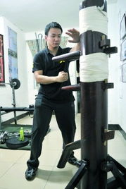 师从叶问之子广州仔自开拳馆